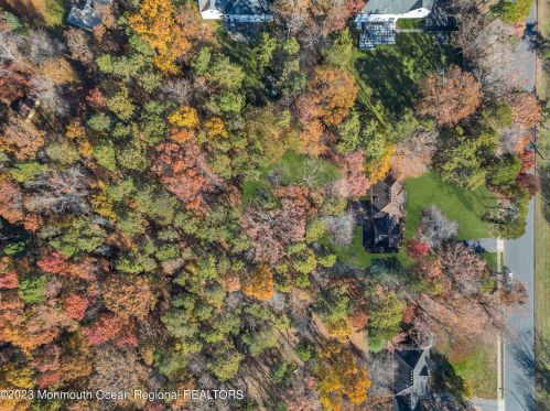 6 Pitney Ln, Jackson Twp NJ 08527-2933 exterior