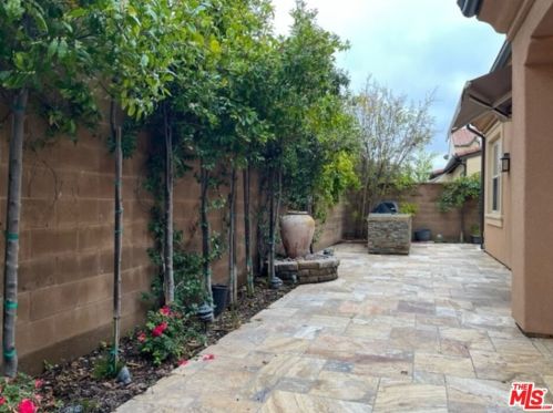 59 Parkdale, Irvine CA  92620-7308 exterior