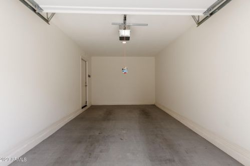 3924 79th Ln, Phoenix AZ  85043 exterior