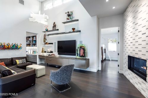 143 White Pne Cyn Rd, Park City UT 84060-6505 exterior