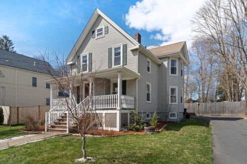 79 Border St, Dedham MA 02026-3601 exterior