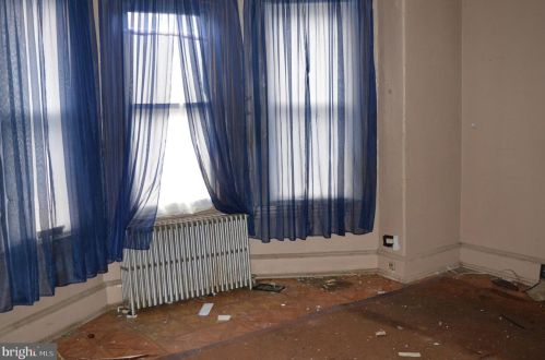 4458 20 St, Philadelphia PA 19138-2902 exterior