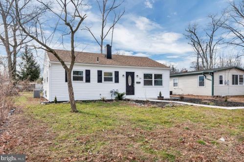 24 Cordelia Ave, West Deptford, NJ 08093-2013