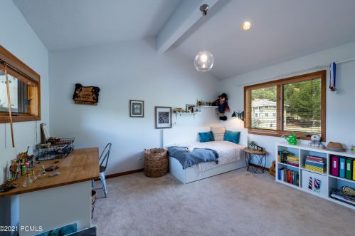 8772 Daybreaker Dr, Park City UT 84098-5881 exterior