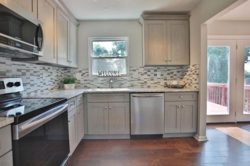 1703 Flagstaff Ct, Louisville KY  40223-1152 exterior