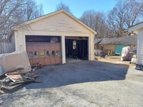 9 Grant St, Taunton MA 02780-3133 exterior