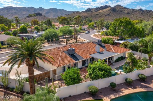 9234 33 Way, Phoenix AZ 85028-4967 exterior