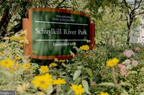 137 23rd St, Philadelphia PA  19103-1020 exterior