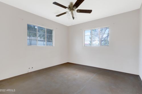 4122 Edgemont Ave, Phoenix AZ 85035-1715 exterior