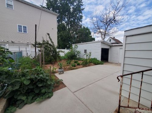 57 Pulaski Ave, Carteret NJ  07008-2548 exterior