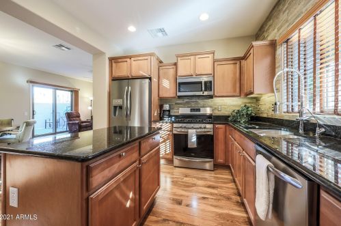 21150 36 Pl, Phoenix AZ 85050-8388 exterior