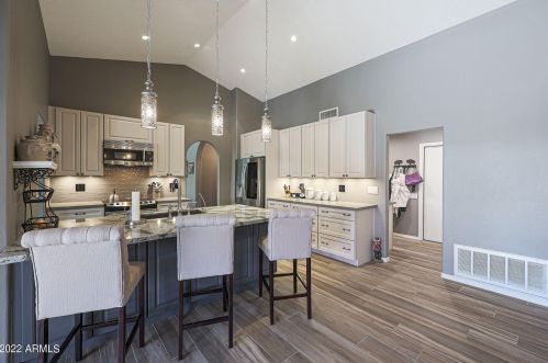 18824 41 St, Phoenix AZ 85032-6711 exterior