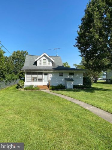 1210 Hayes Rd, Shady Side MD exterior