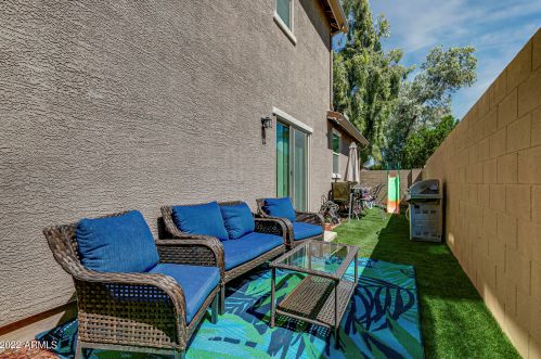 2571 73 Dr, Phoenix AZ 85043-7238 exterior