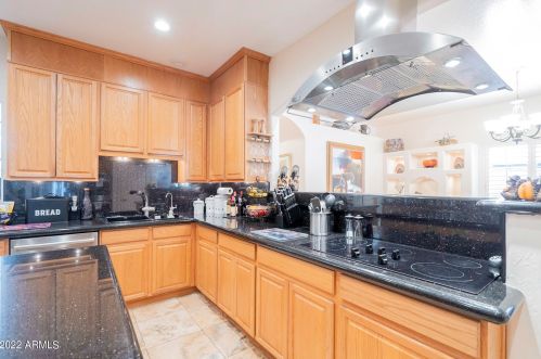 9032 14 Pl, Phoenix AZ 85014-4210 exterior