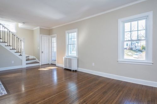 7 Chamberlain Pkwy, Worcester MA 01602-2507 exterior