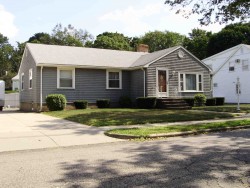 57 Fessenden St, Newton, MA 02460-1119