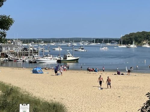 10 8th Ave, Wareham MA  02571-1302 exterior