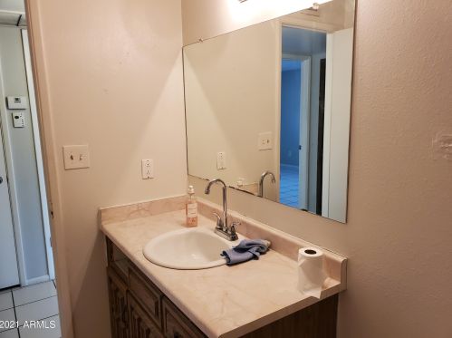 6708 Catalina Dr, Phoenix AZ 85018-7214 exterior