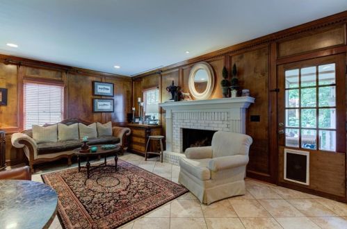 4815 Dunwoody Sta Dr, Atlanta GA 30338-4705 exterior