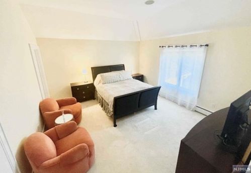 354 Madison Ave, Cresskill NJ 07626-1338 exterior