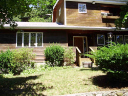 250 Hartman Rd, Newton, MA 02459-2817