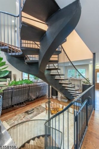 440 Stonetown Rd, Skyline Lakes NJ  07456-1200 exterior