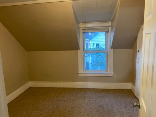 39 Eastern Ave, Worcester MA 01605-3046 exterior