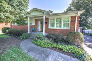 5608 Jeanine Dr, Louisville, KY 40219-1051
