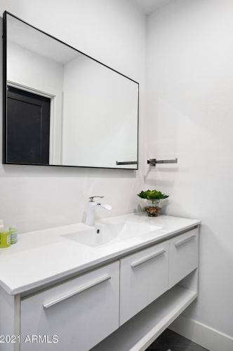 6344 13th Pl, Phoenix AZ  85014-1423 exterior