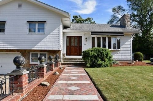 56 Bernard St, New Bedford, MA 02743-2434