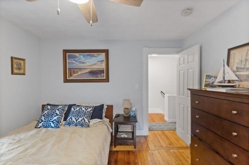 73 Barrows St, Dedham MA 02026-3050 exterior