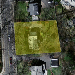 498 Chestnut St, Newton MA 02468-1224 aerial view