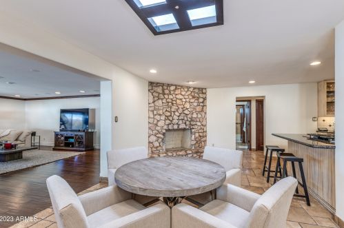 5307 32 Pl, Phoenix AZ 85018-1408 exterior