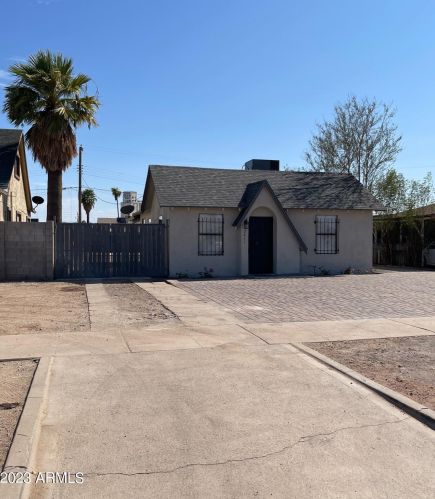 2411 Adams, Phoenix AZ 85034-1404 exterior