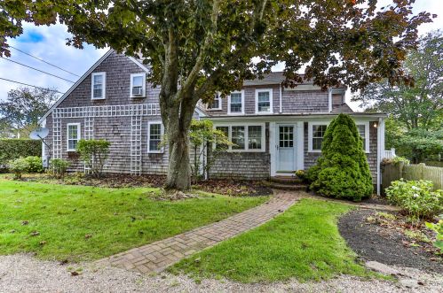 156 Chatham Bars Ave, Chatham MA 02633-2343 exterior