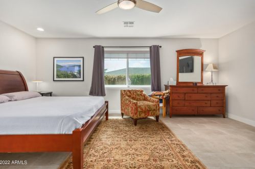 6720 11th St, Phoenix AZ  85014-1028 exterior