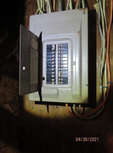 216 Dartmouth St, New Bedford MA 02740-3104 exterior