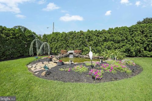 132 Main St, West Deptford NJ 08051-1046 exterior