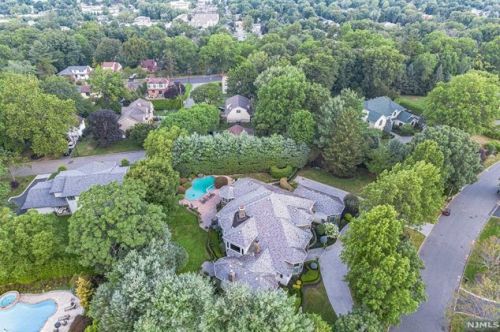 354 Madison Ave, Cresskill NJ 07626-1338 exterior