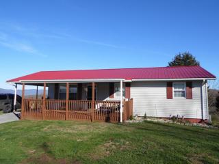 181 Rising Ln, La Follette TN  37766-4642 exterior