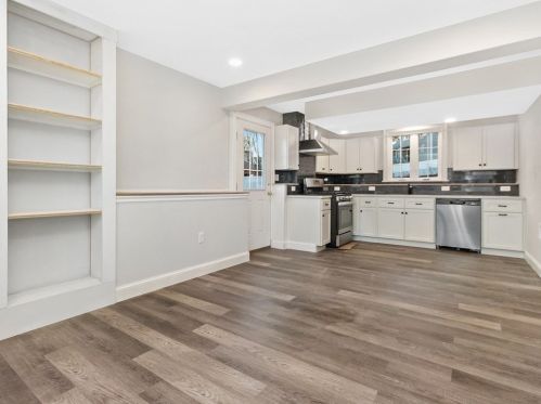 13 Winn Valley Dr, Burlington MA  01803-4726 exterior