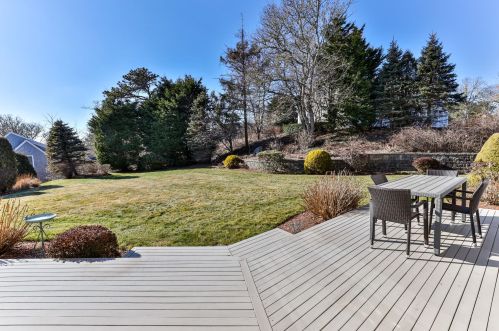 230 Skyline Dr, Chatham MA 02633-1720 exterior