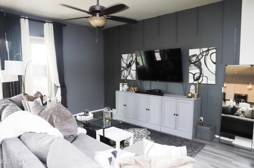 411 Anderson Ave, Phoenix, AZ 85022-2369