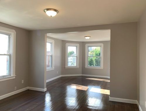 228 Phillips Ave, New Bedford MA 02746-1858 exterior