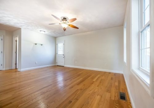 123 Pleasant Vly St, Methuen MA 01844-7227 exterior