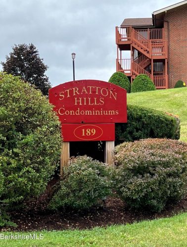 189 Stratton Rd, Williamstown, MA 01267-2961