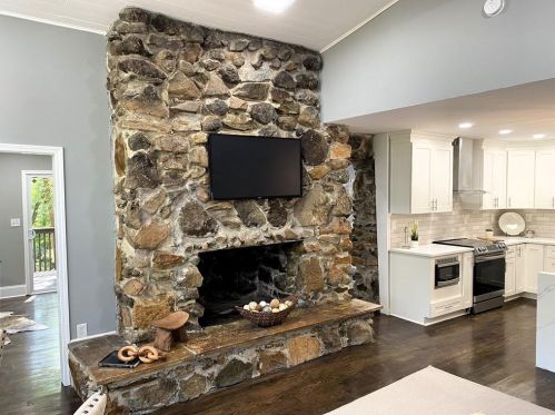 2071 Deborah Dr, Atlanta GA 30345-3917 exterior