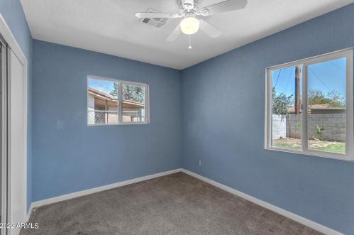 2845 Bethany Home Rd, Phoenix AZ 85015-1940 exterior