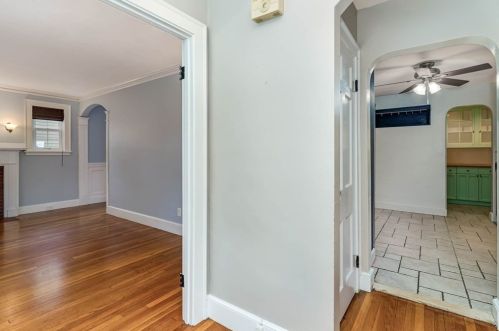 18 Darby Rd, Milton MA  02186-2014 exterior